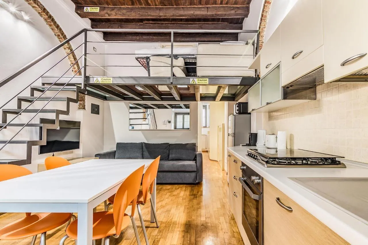Ferrari Apartment Milán
