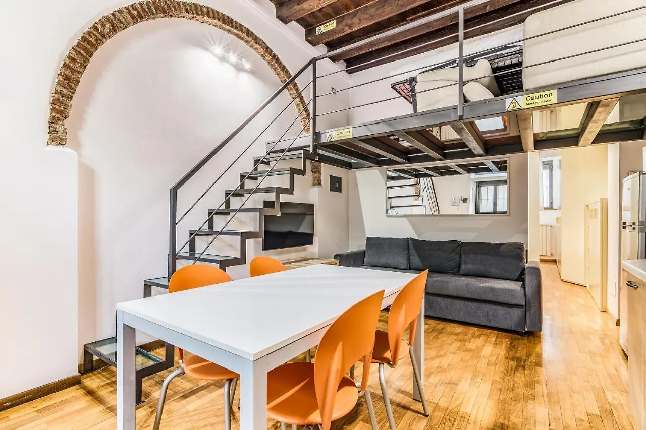 Ferrari Apartment Milán